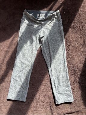 New Balance Grey Girls' Capri Leggings